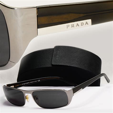 Prada SPR52F Sunglasses (PR 52FS PR52FS 52F) .